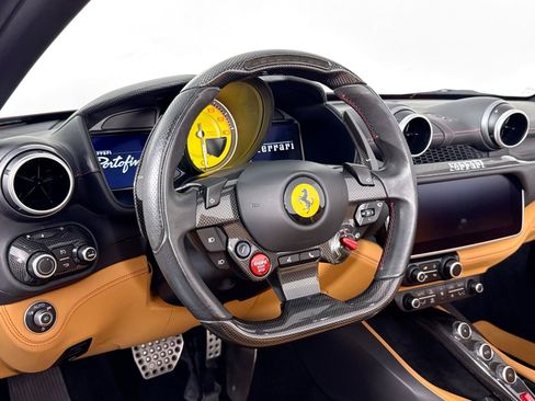 Used 2019 Ferrari Portofino RWD image 13