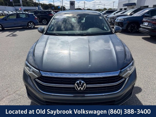 Certified 2024 Volkswagen Jetta SE FWD image 2