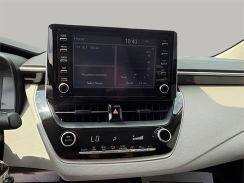 Used 2020 Toyota Corolla LE FWD image 37