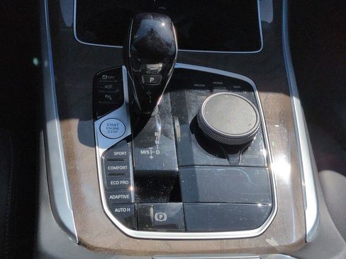 Used 2023 BMW X5 sDrive40i w/ M Sport Package RWD image 25