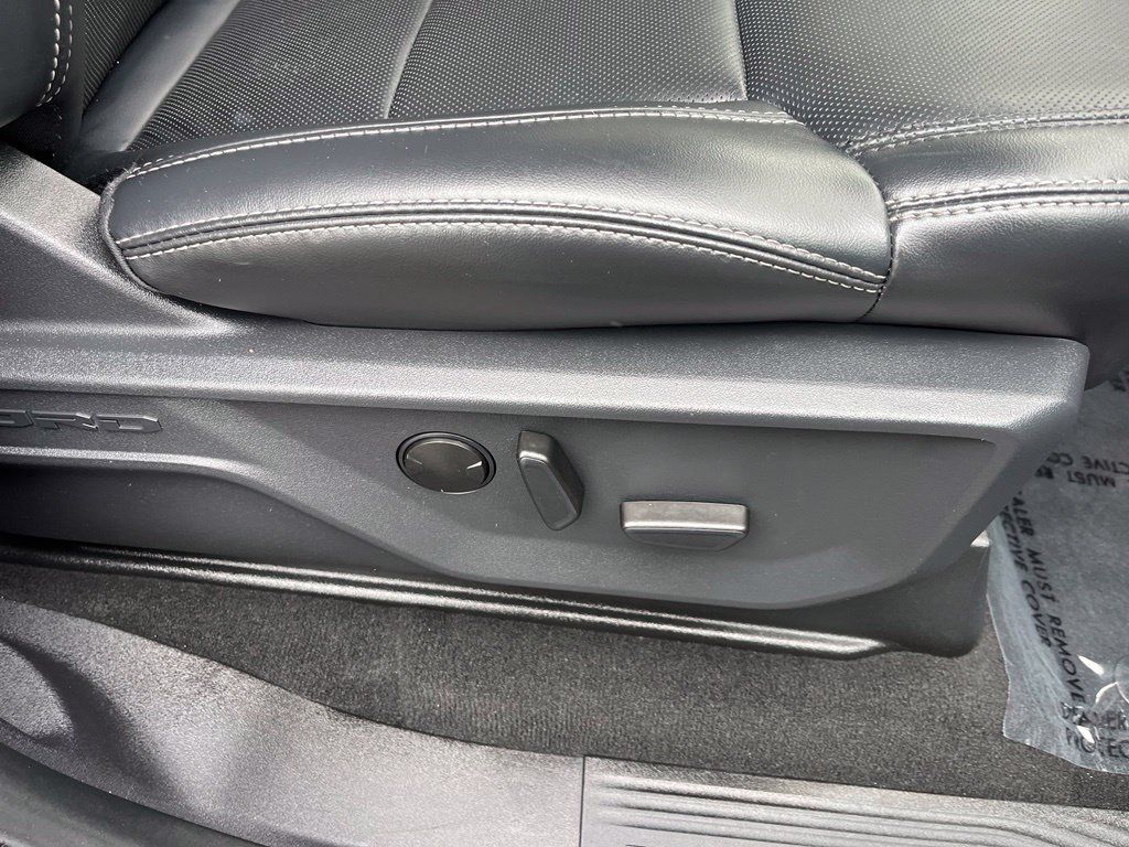 Used 2025 Ford Expedition Max Platinum w/ Driver's Package AWD/4WD image 22