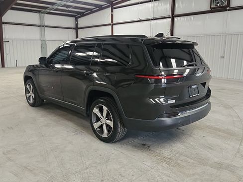 Used 2021 Jeep Grand Cherokee L Limited image 3