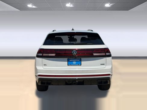 New 2026 Volkswagen Atlas Cross Sport SEL R-Line AWD/4WD image 10