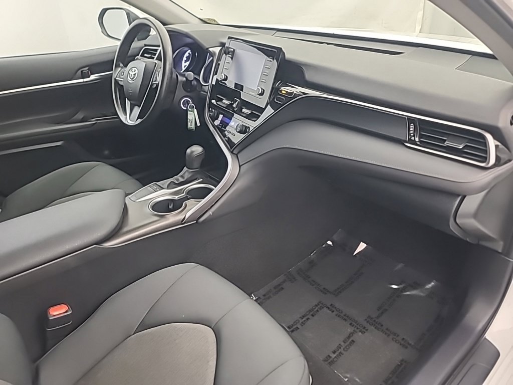 Used 2024 Toyota Camry LE FWD image 14