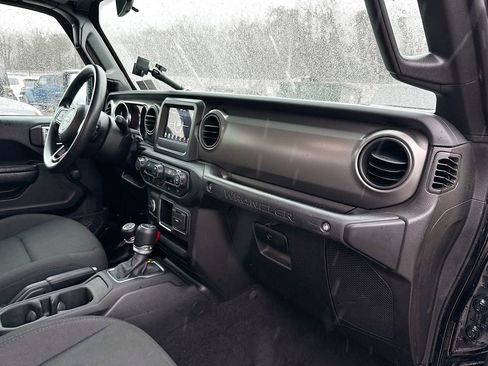 Used 2023 Jeep Wrangler Sport AWD/4WD image 33