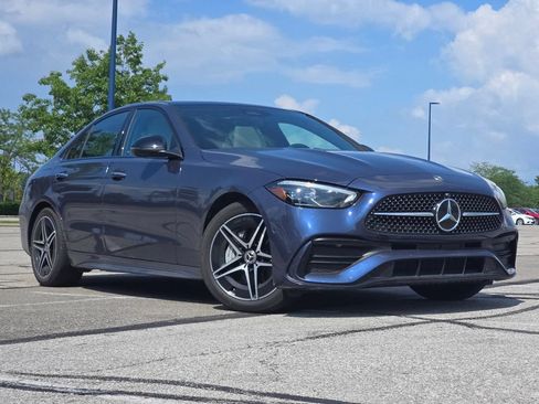 Used 2026 Mercedes-Benz C 300 4MATIC Sedan image 2