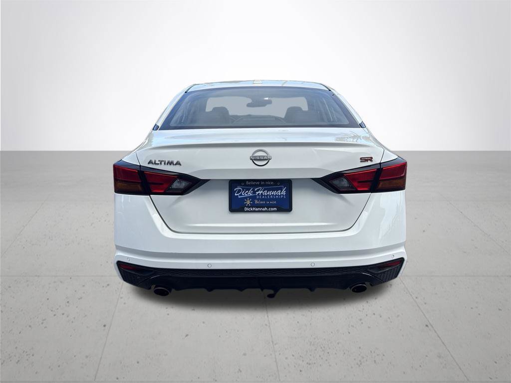 Used 2024 Nissan Altima 2.5 SR FWD image 8