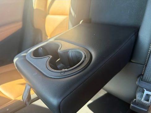 Used 2019 Chevrolet Equinox Premier FWD image 17