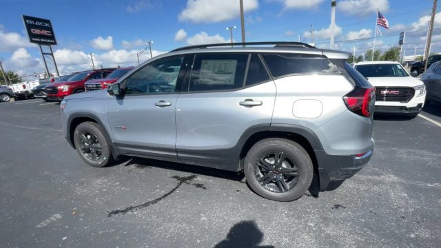 Used 2024 GMC Terrain AT4 w/ Tech Package AWD/4WD image 7