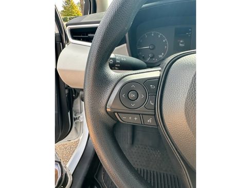 Used 2024 Toyota Corolla LE image 19