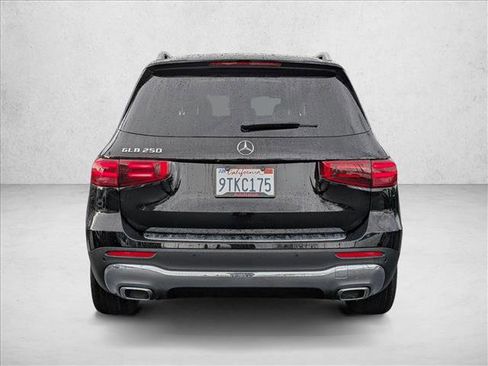 Certified 2025 Mercedes-Benz GLB 250 image 7