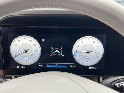 Used 2023 Hyundai Elantra SEL w/ Convenience Package FWD image 17