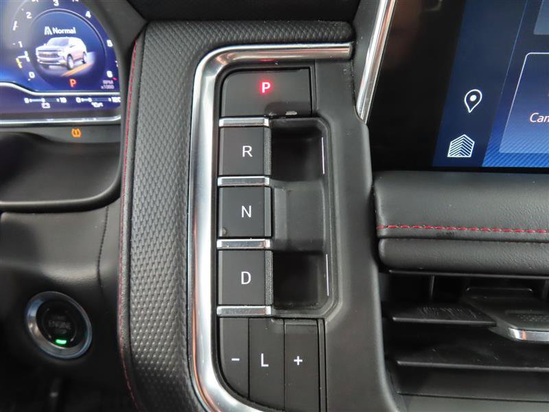 Used 2022 Chevrolet Suburban RST w/ Luxury Package RWD image 25