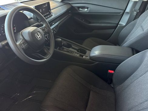 Used 2024 Honda Accord EX image 9