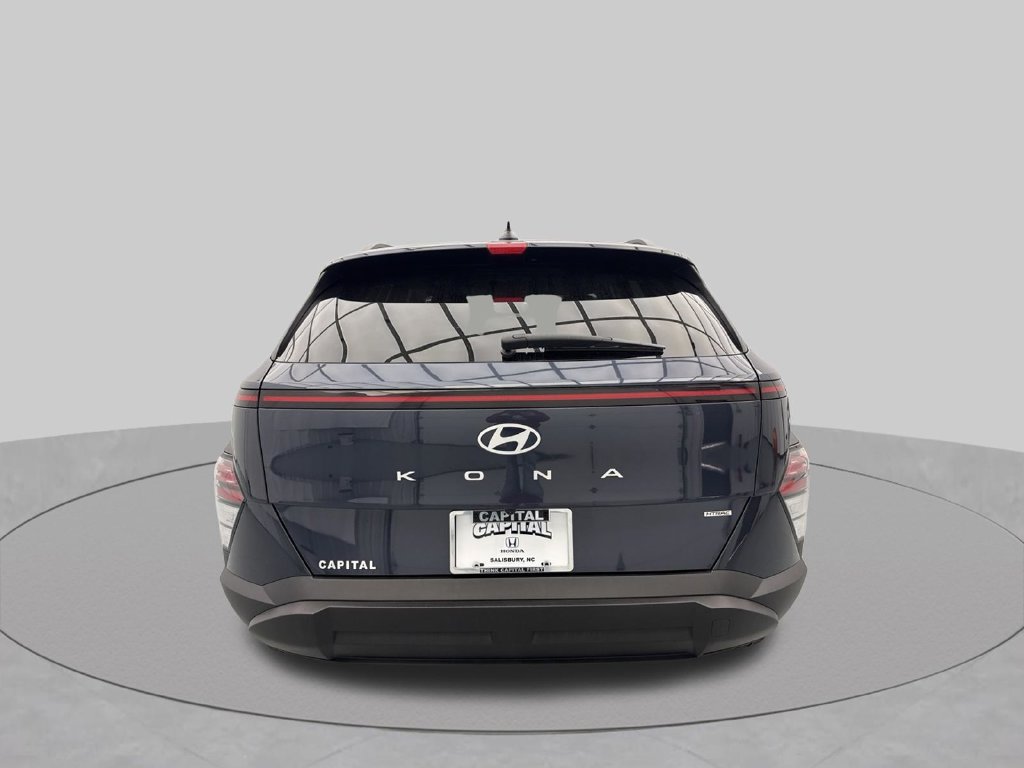 Used 2024 Hyundai Kona SEL AWD/4WD image 7