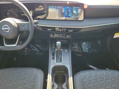 New 2026 Nissan Kicks SV image 15