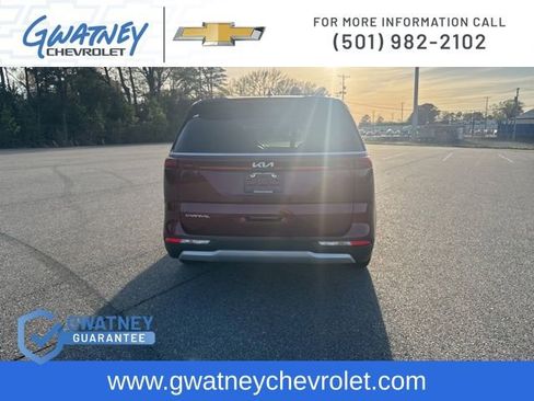 Used 2024 Kia Carnival LX image 6