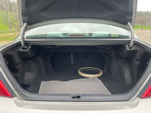 Used 2004 Toyota Camry LE FWD image 13