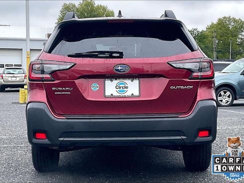 Used 2024 Subaru Outback Premium w/ Popular Package #1A AWD/4WD image 4