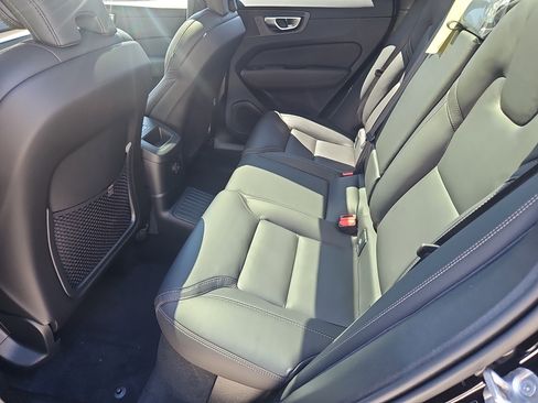 New 2026 Volvo XC60 T8 Ultra w/ Protection Package Premier AWD/4WD image 23