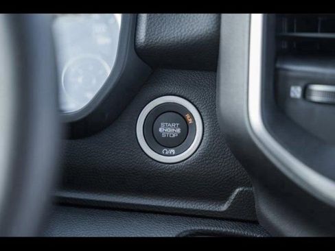 New 2025 RAM 1500 Big Horn AWD/4WD image 29