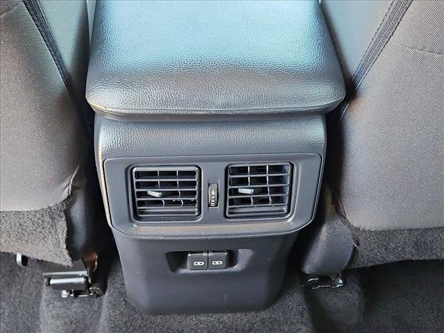 Used 2025 Toyota RAV4 XLE AWD/4WD image 16