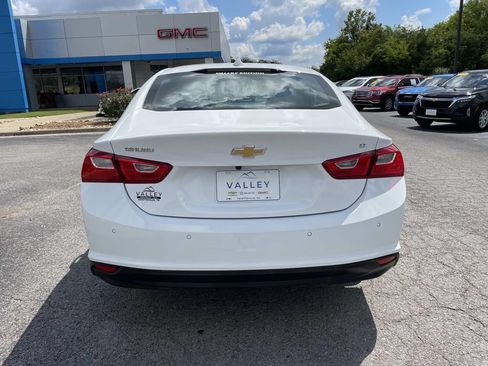Used 2025 Chevrolet Malibu LT FWD image 5