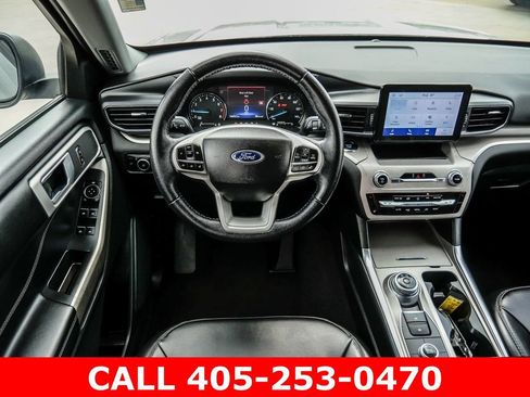Used 2023 Ford Explorer XLT w/ Equipment Group 202A AWD/4WD image 39