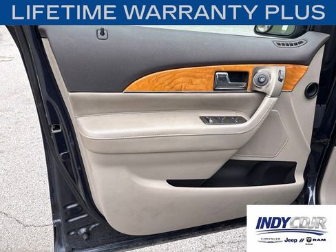 Used 2014 Lincoln MKX FWD w/ Equipment Group 102A image 5