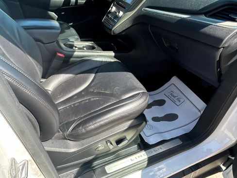 Used 2017 Lincoln MKC Select w/ Select Plus Package AWD/4WD image 12