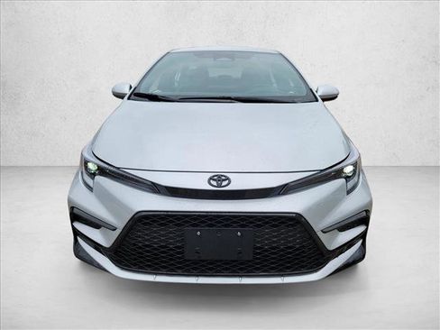 Used 2026 Toyota Corolla SE FWD image 2