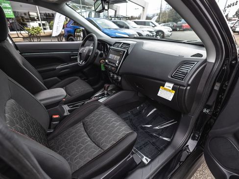 New 2026 Mitsubishi Outlander Sport LE AWD/4WD image 32