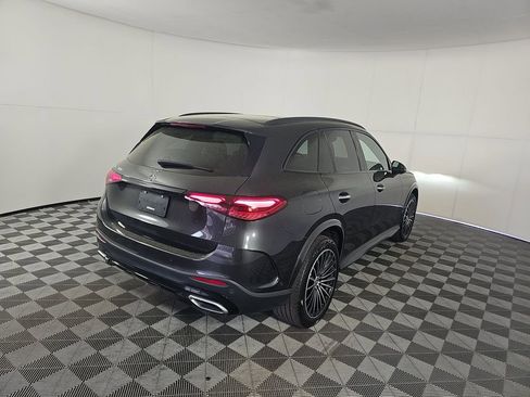 Used 2024 Mercedes-Benz GLC 300 image 2