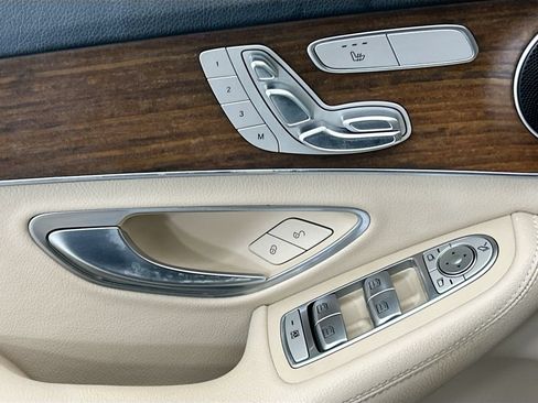 Used 2021 Mercedes-Benz C 300 Sedan image 21