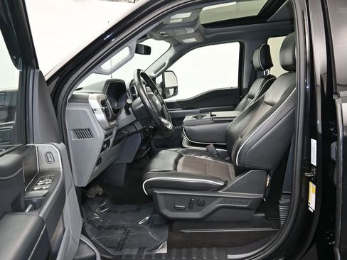 Used 2022 Ford F150 XLT w/ Equipment Group 302A High image 13