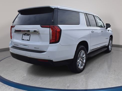 Used 2021 GMC Yukon XL SLT AWD/4WD image 7
