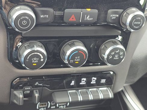New 2026 RAM 1500 Big Horn AWD/4WD image 21