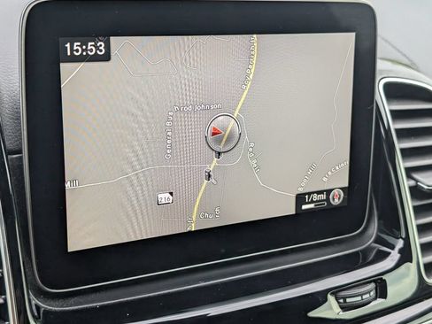 Used 2019 Mercedes-Benz GLS 450 4MATIC image 18