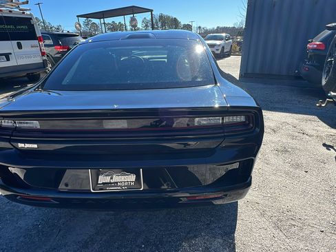 Used 2024 Dodge Charger R/T w/ Plus Group image 9