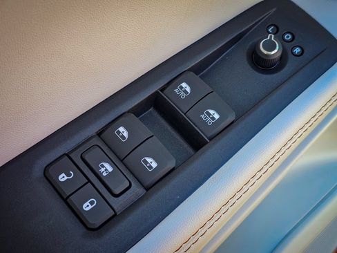 New 2026 Jeep Cherokee Limited AWD/4WD image 10