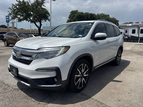 Used 2020 Honda Pilot Touring image 2