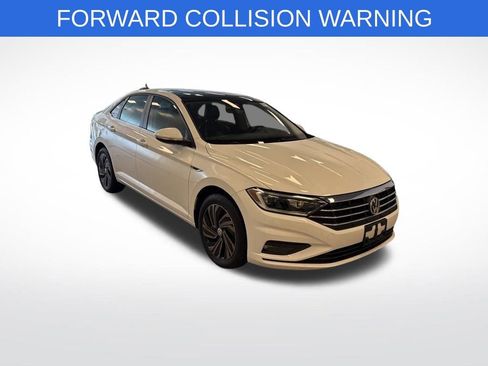 Used 2019 Volkswagen Jetta SEL Premium image 5