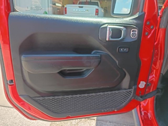 Used 2025 Jeep Wrangler Unlimited Sport AWD/4WD image 10