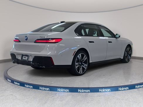 New 2026 BMW 750e xDrive w/ Executive Package image 4
