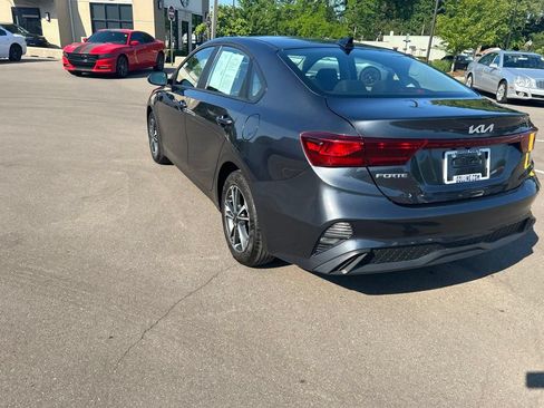 Used 2024 Kia Forte LXS FWD image 7