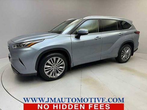Used 2021 Toyota Highlander Platinum image 1