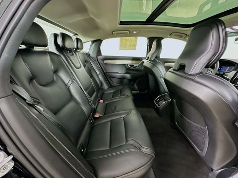 Used 2023 Volvo S90 B6 Ultimate w/ Lounge Package AWD/4WD image 40