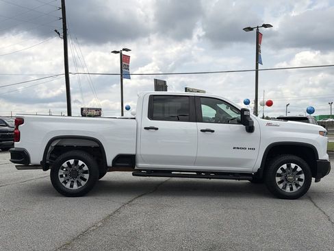 Used 2024 Chevrolet Silverado 2500 Custom w/ Custom Convenience Package AWD/4WD image 38