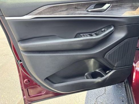 New 2026 Jeep Grand Cherokee Altitude AWD/4WD image 16
