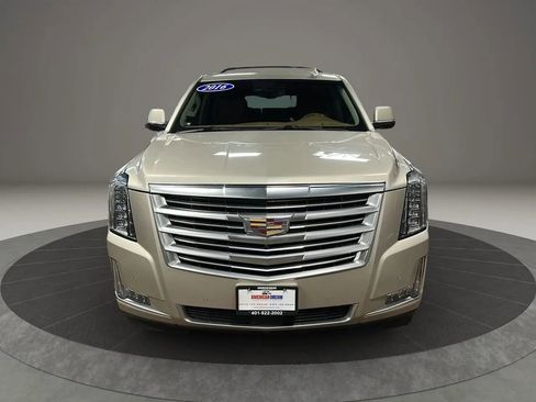 Used 2016 Cadillac Escalade Platinum image 8